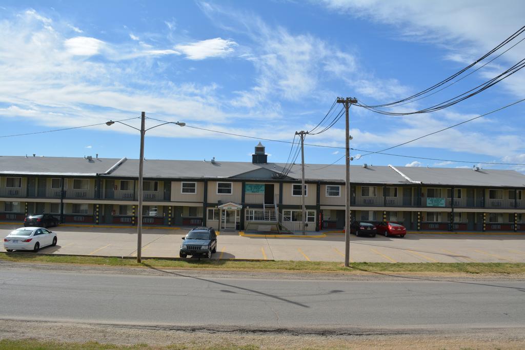 Great Western Inn Junction City Exterior photo